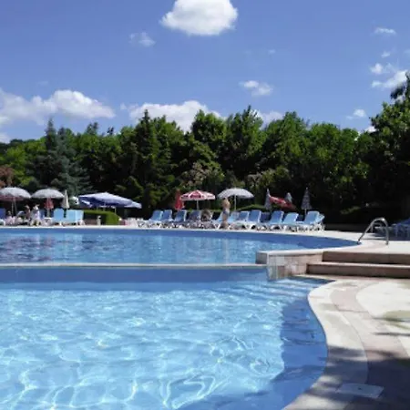 Doga Tatil Koeyue 호텔 *