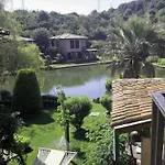 Doğa Tatil Köyü Otel *