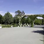 Otel Doğa Tatil Köyü *
